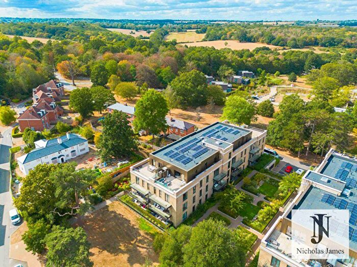 2 Bedroom Penthouse For Sale In Penthouse, Bruton House, Daffodil Crescent, EN4
