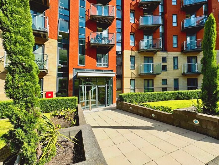 2 Bedroom Flat To Rent In Beringa, Gotts Road, Leeds, West Yorkshire, LS12
