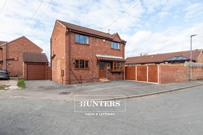 3 Bedroom Detached House For Sale In The Poplars, Knottingley, West Yorkshire, WF11