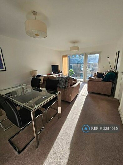 2 Bedroom Flat To Rent In Brunswick Road, Edinburgh, EH7