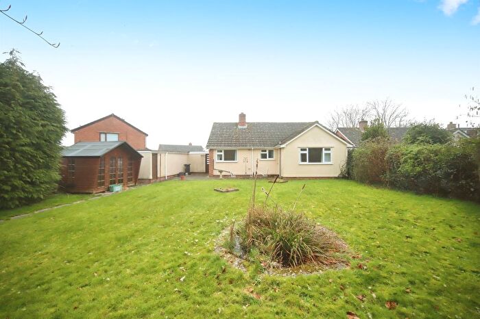 3 Bedroom Detached Bungalow For Sale In Boons Orchard, Ruishton, Taunton, TA3