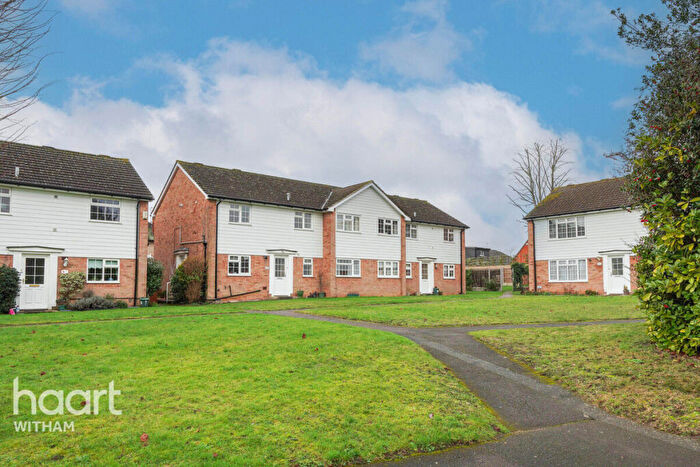 2 Bedroom Maisonette For Sale In Nicholas Court, Collingwood Road, Witham, CM8