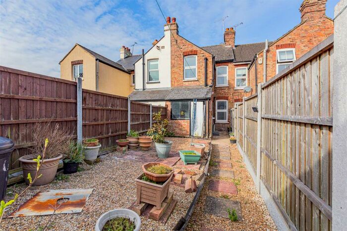 2 Bedroom House To Rent In Nita Road, Warley, Brentwood, CM14