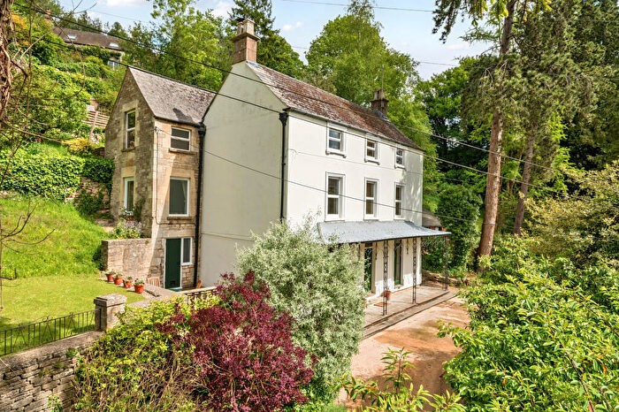 7 Bedroom Detached House For Sale In St. Marys, Chalford, GL6