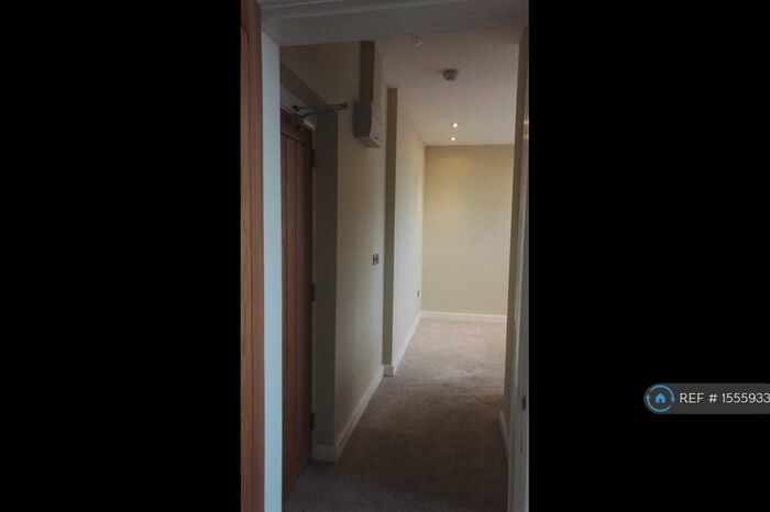 1 Bedroom Flat To Rent In Ravenscliffe Road, Stoke-On-Trent, ST7