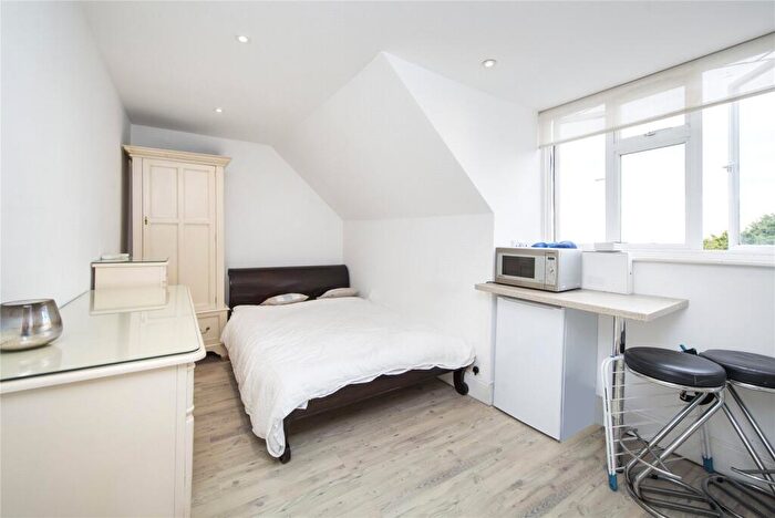 Flat To Rent In Frognal, Hampstead, NW3