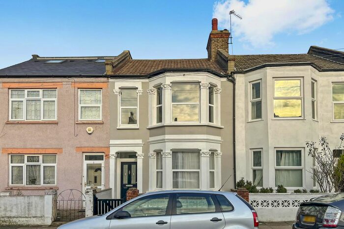 1 Bedroom Flat To Rent In Letchworth Street, London, SW17