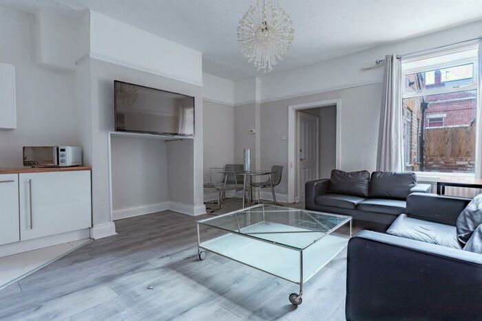 3 Bedroom Property To Rent In Ashleigh Grove, West Jesmond, Newcastle Upon Tyne, NE2