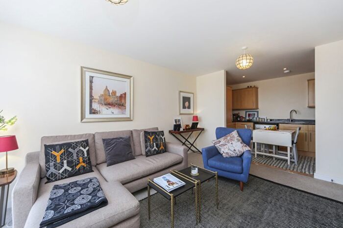 2 Bedroom Flat To Rent In Banning Street, London, SE10