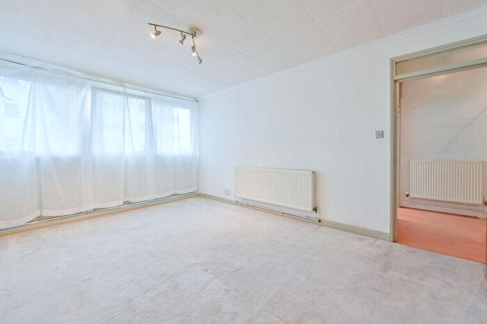 1 Bedroom Flat For Sale In St Helena Road, South Bermondsey, London, SE16