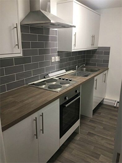 1 Bedroom Flat To Rent In Holdenhurst Road, Bournemouth, BH8