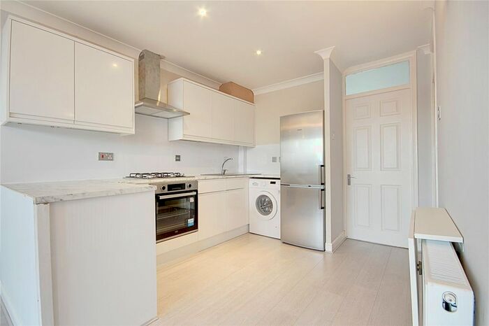 1 Bedroom Maisonette To Rent In Robertson Close, Broxbourne, Hertfordshire, EN10