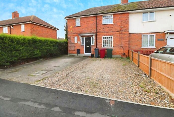 2 Bedroom Terraced House For Sale In Stone Street, Reading, Berkshire, RG30