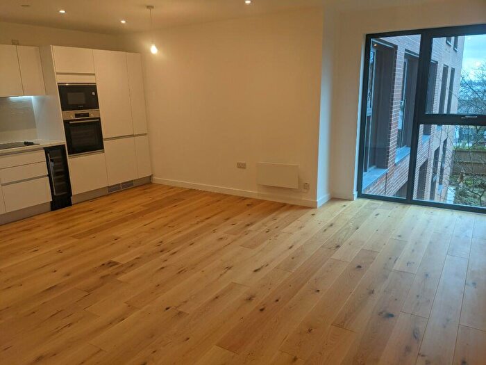 2 Bedroom Apartment To Rent In Axi, UM40