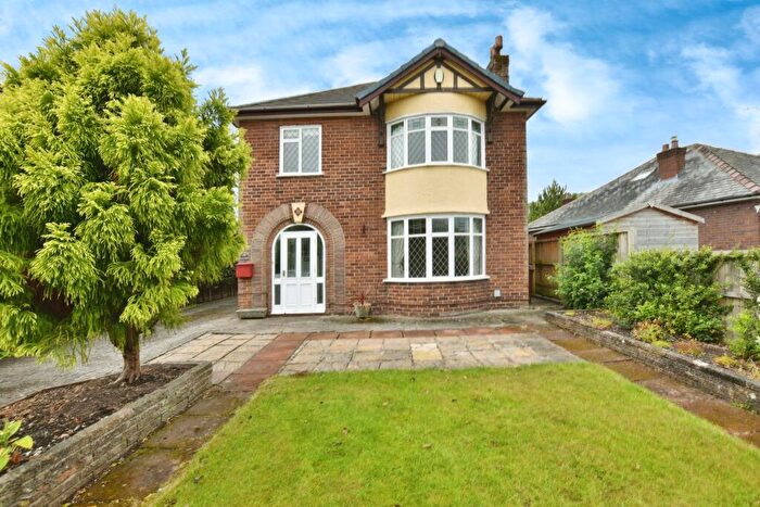 3 Bedroom Detached House For Sale In Wrexham Road, Abermorddu, LL12