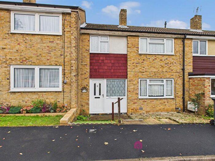 3 Bedroom Terraced House For Sale In Wharley Hook, Harlow, CM18