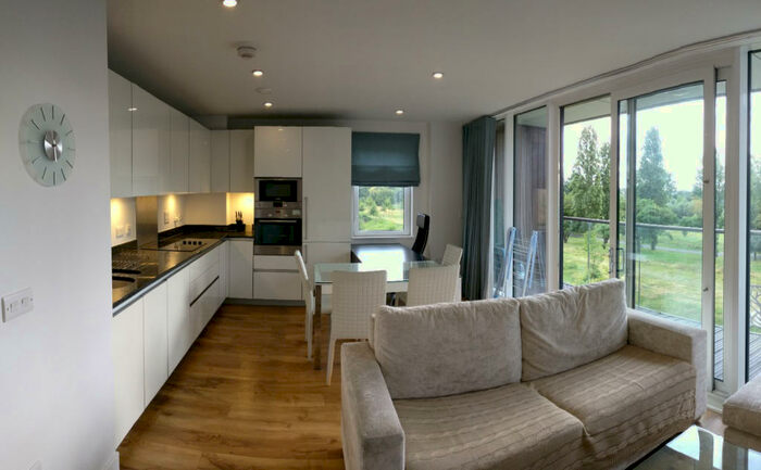 2 Bedroom Flat To Rent In Campbell Court, Kidbrooke Village, SE9