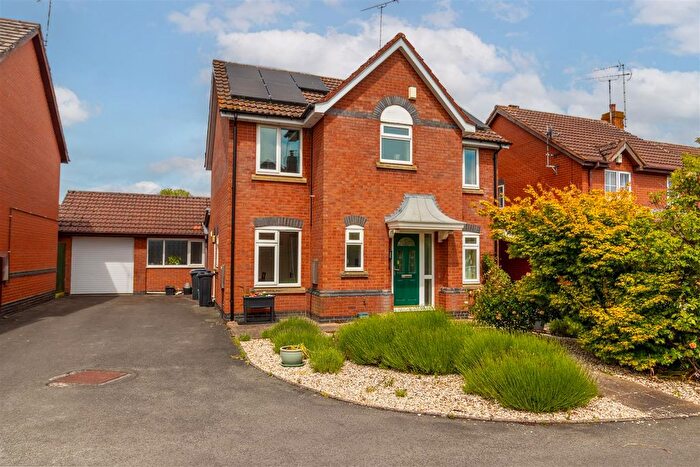 4 Bedroom Detached House For Sale In Wilcox Close, Bishops Itchington, Southam, CV47