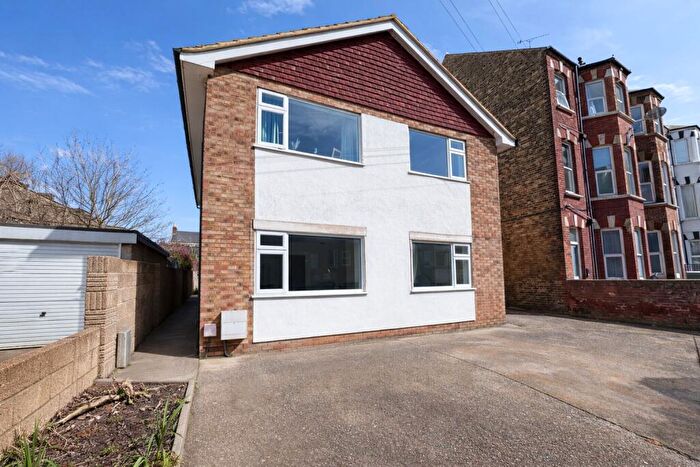 2 Bedroom Flat To Rent In Westbrook Road, Margate, Kent, CT9