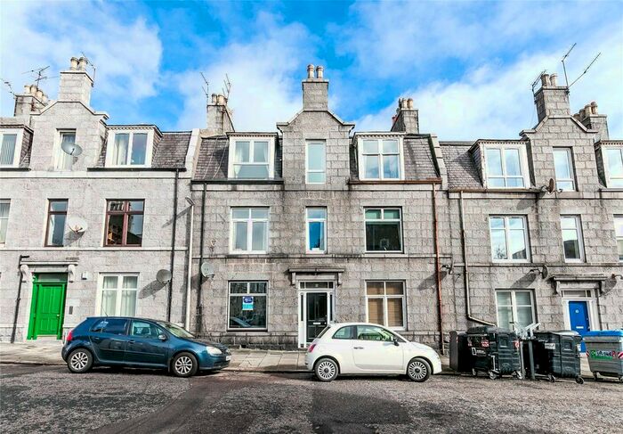 2 Bedroom Flat To Rent In Sunnybank Place, Aberdeen, AB24