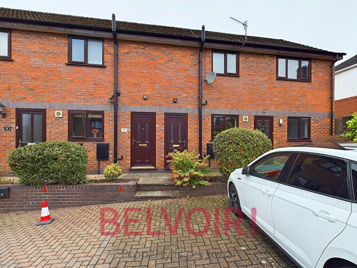 1 Bedroom Flat For Sale In Shallowford Court, Etruria, Stoke-on-Trent, ST1