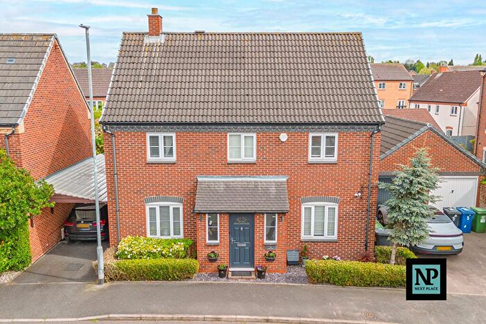 4 Bedroom Detached House For Sale In Valley Drive, Wilnecote, B77