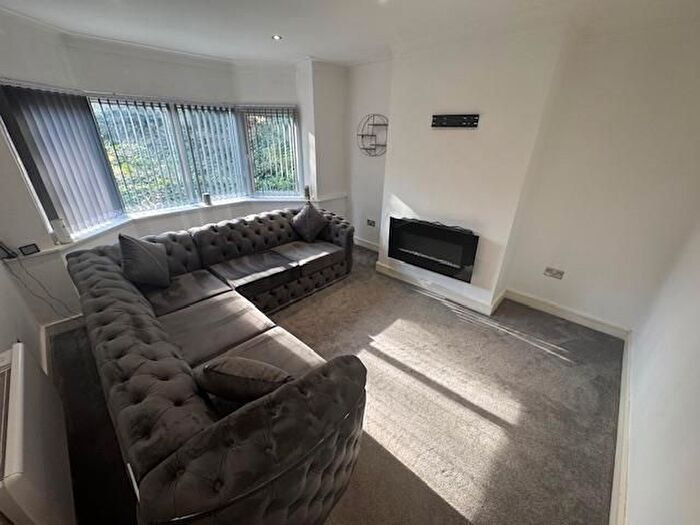 2 Bedroom Flat To Rent In Church Lane, Chapel Allerton, Leeds, LS7