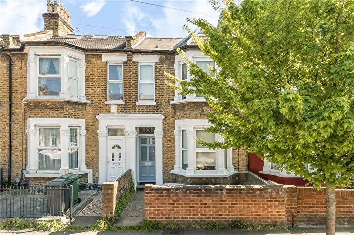4 Bedroom Terraced House To Rent In Manor Road, London, E10