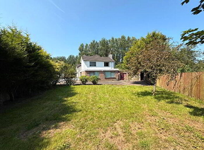 4 Bedroom Semi-Detached House For Sale In Cove Hill Park, Coleraine, BT52