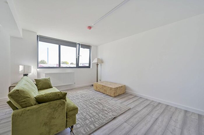 Studio To Rent In Deer Park Road, Merton Abbey Mills, Wimbledon, SW19