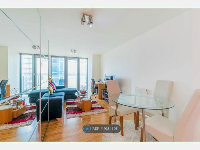 2 Bedroom Flat To Rent In George Hudson Tower, London, E15