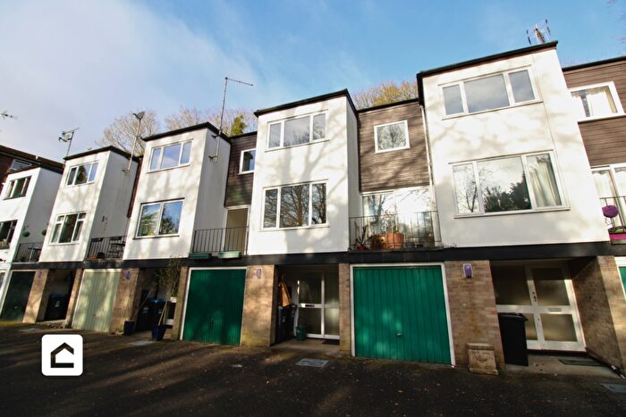 3 Bedroom Terraced House To Rent In Caterham, Surrey, CR3