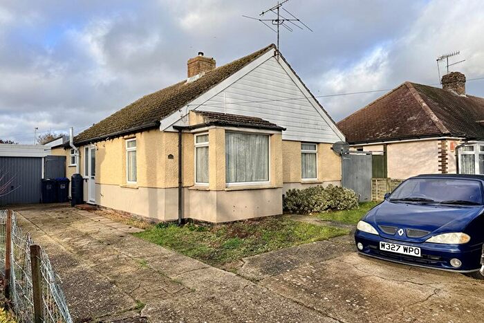 2 Bedroom Detached Bungalow For Sale In Pratton Avenue, Lancing, West Sussex, BN15