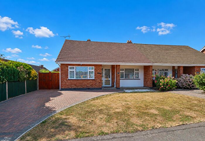 2 Bedroom Semi-Detached Bungalow For Sale In Sharpless Road, Burbage, LE10