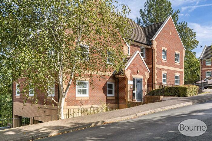 2 Bedroom Apartment For Sale In Beacon Hill, St. Johns, Woking, Surrey, GU21