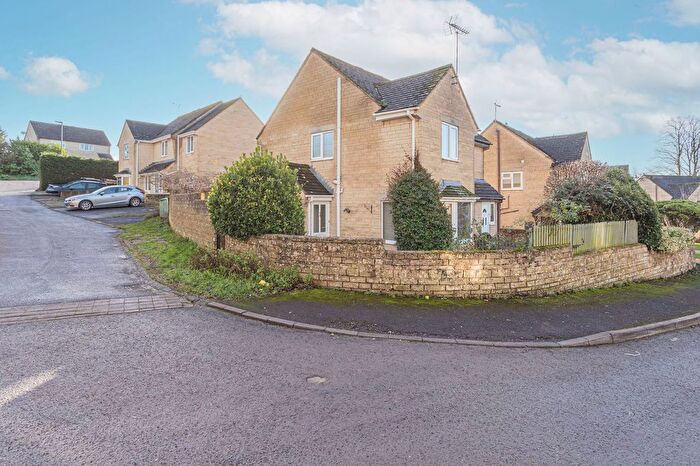 2 Bedroom Semi Detached House For Sale In Longtree Close, Tetbury, GL8