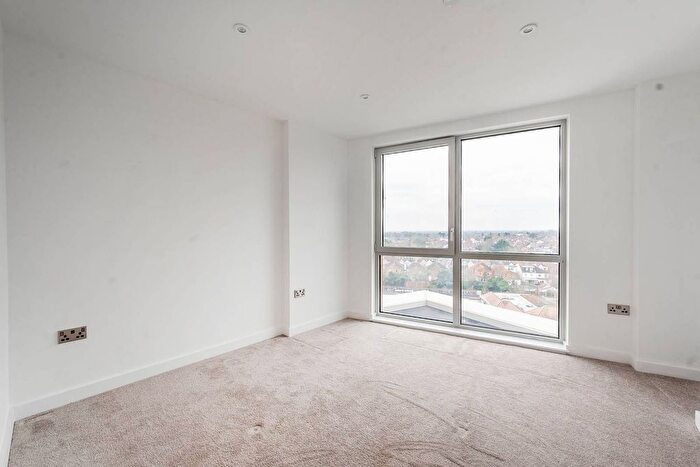 1 Bedroom Flat To Rent In A High Mead, Harrow, HA1