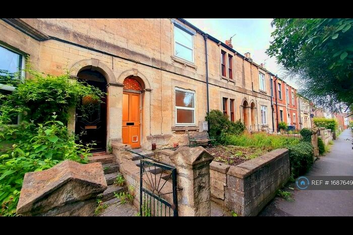 2 Bedroom Terraced House To Rent In Harford Street, Trowbridge, BA14