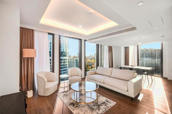 2 Bedroom Flat To Rent In Carnation Way, London, SW8