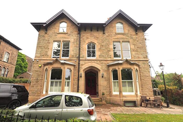 3 Bedroom Apartment To Rent In Manchester Road, Park House, SK17