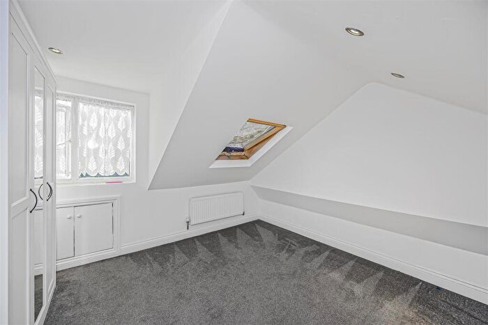 3 Bedroom House For Sale In Huxley Road, London, E10
