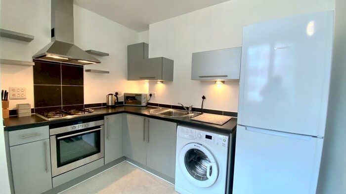 2 Bedroom Apartment To Rent In Waverley House, Cathedral Walk, Bristol Harbourside, BS1