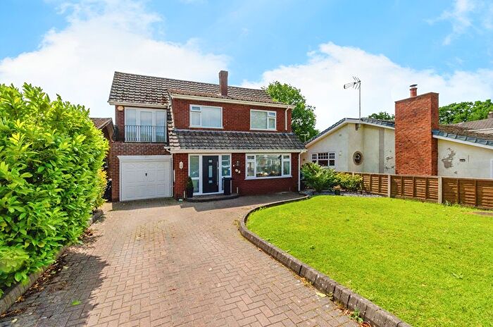 4 Bedroom Detached House For Sale In Meriden Close, Cannock, Staffordshire, WS11