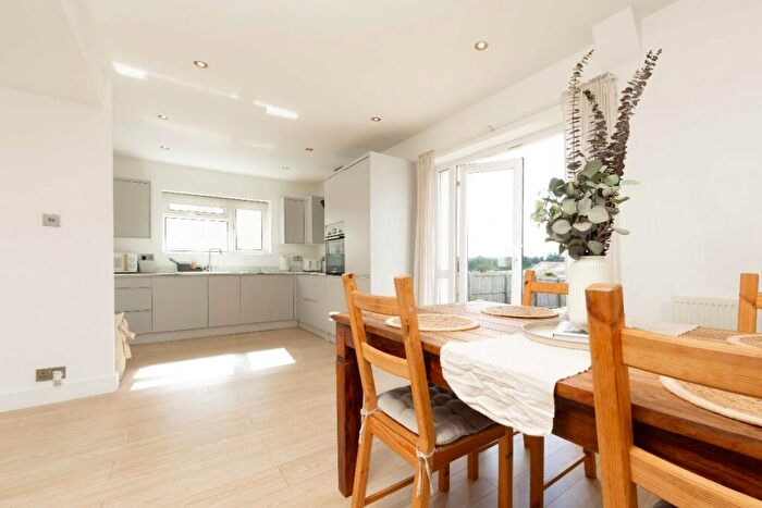 3 Bedroom Semi-Detached House For Sale In West View Crescent, Trelewis, Treharris, CF46