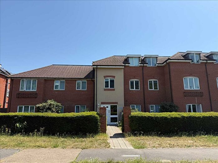2 Bedroom Flat For Sale In Dudley Place, Stanwell, Staines, TW19