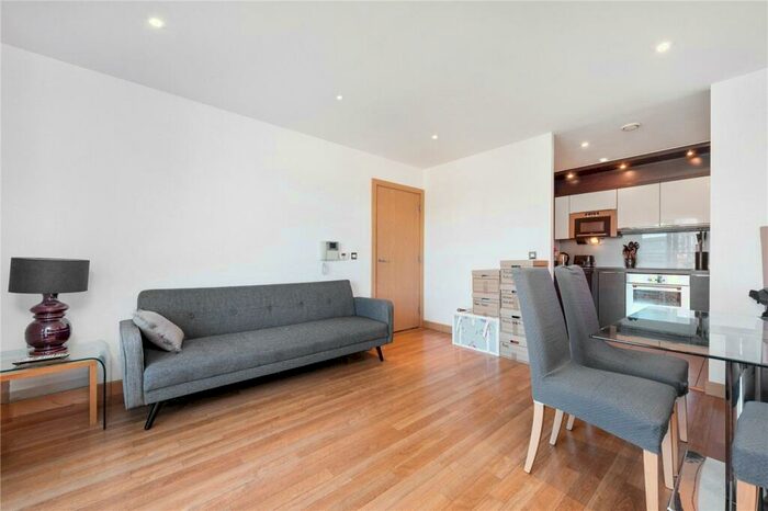 1 Bedroom Apartment To Rent In Drayton Park, London, N5