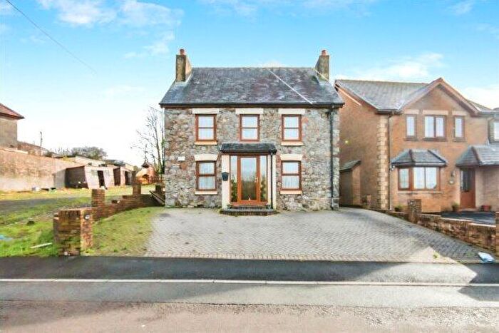 3 Bedroom Property To Rent In Horeb Road, Kidwelly, SA17