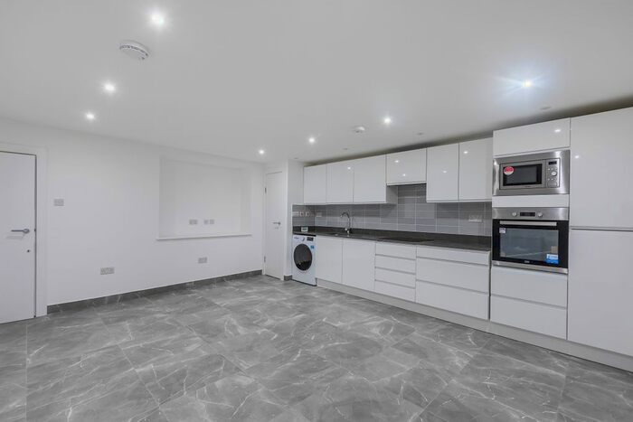 1 Bedroom Flat To Rent In Kilburn High Road, London, NW6