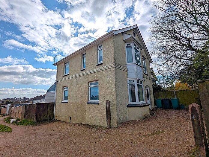 3 Bedroom Property For Sale In West Avenue, Sandown, PO36