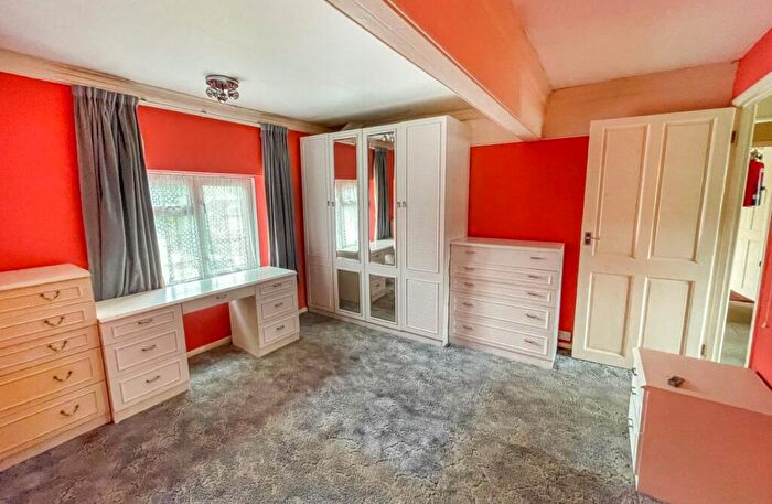 2 Bedroom Flat For Sale In Flat Wroxall House, High Street, Wroxall, Ventnor, Isle Of Wight, PO38
